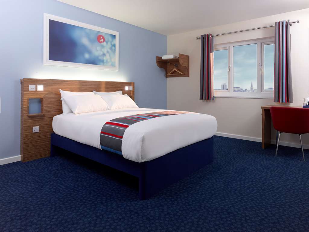 Travelodge Newbury Tot Hill Highclere Quarto foto